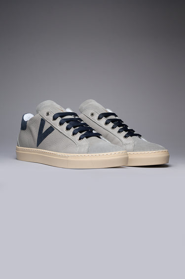 OLYMPIC - Low-top sneakers in grey hammered leather with blue back and insert
