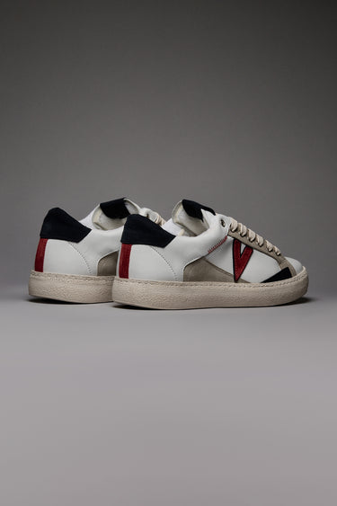 PABLITO - Sneakers con inserti Blu Sabbia e Rosso e Ricami