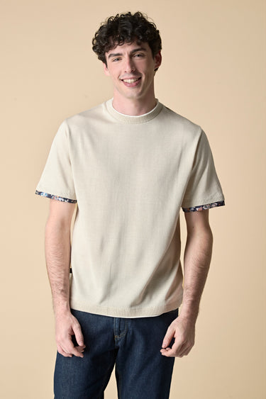 Sand knit crew neck T-shirt with raw cut collar and V2 fabric details