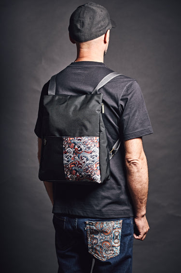 V2 x Mirantico | Memo Zayno Korda Nero con tasca in tessuto Japan Samurai