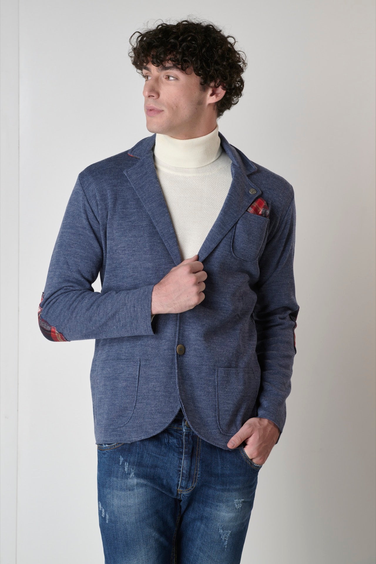 Single-breasted jeans jacket with patches, inner collar and pocket square in V2 fabric