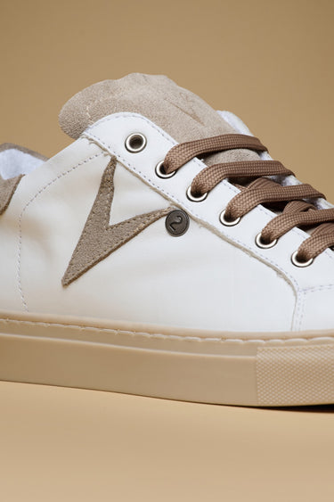 OLYMPIC - Low-top Sneakers White with Dove Grey Suede Heel and Insert
