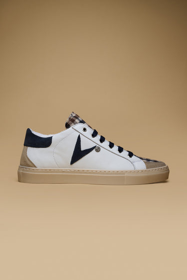 OLYMPIC - Sneakers a suola bassa Bianca retro e inserto scamosciato Blu con linguetta in tessuto