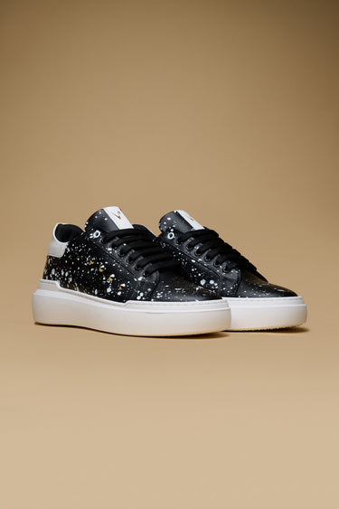 VEGAS - Sneakers a suola alta nera retro Bianco con borchie e schizzi di vernice