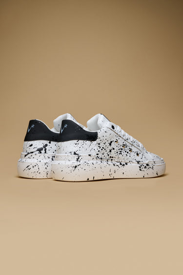 VEGAS - Retro high-sole sneakers Black with studs and paint splatters