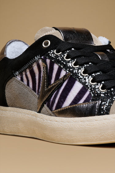 PABLITO - Sneakers Nera con inserti Grigio, Silver e tessuto V2 Zebrato