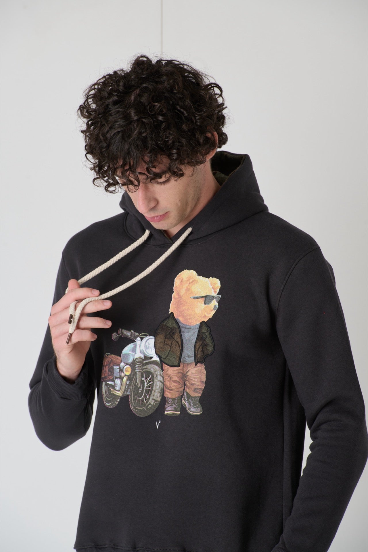 Hoodie with embroidered Teddy in V2 Lead fabric