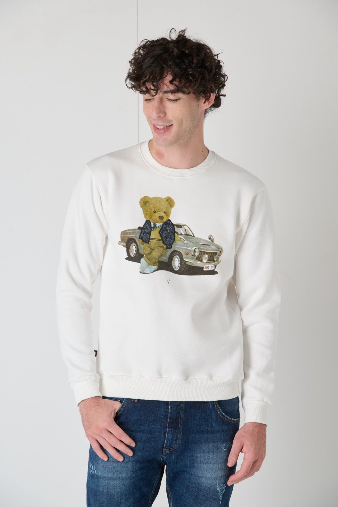 Crewneck Sweatshirt with Embroidered Teddy in V2 Cream Fabric