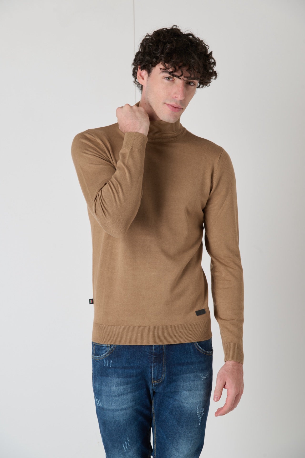 Turtleneck Crewneck in Camel Viscose