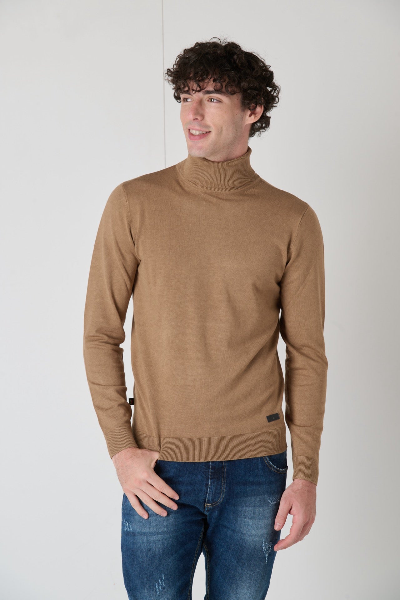 Turtleneck Crewneck in Camel Viscose