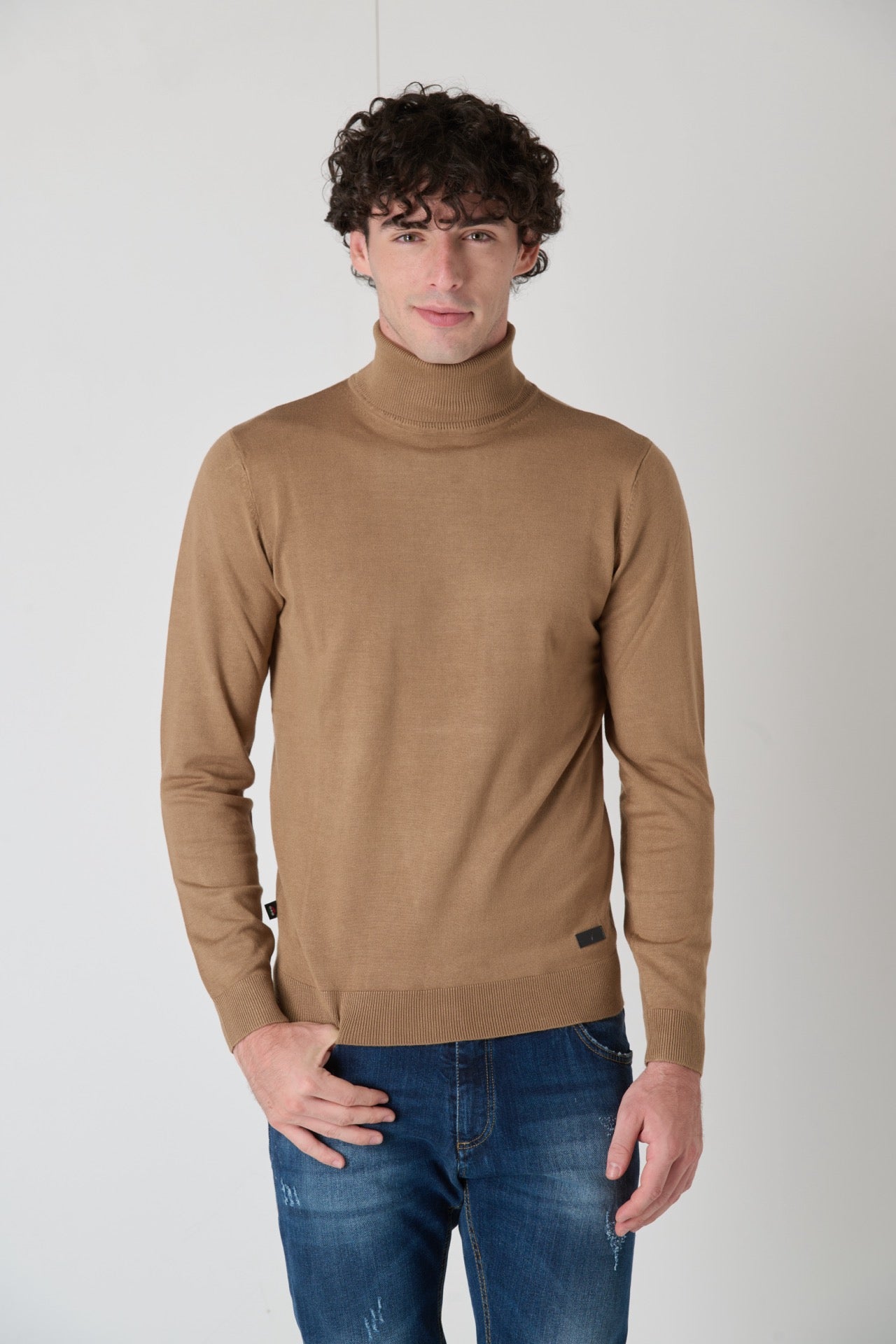 Turtleneck Crewneck in Camel Viscose