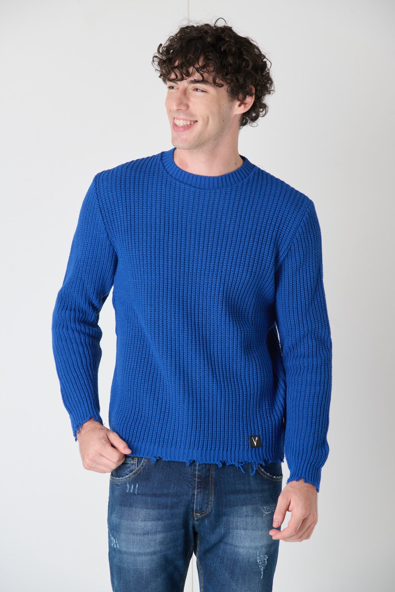 Maglione Girocollo con Strappi Blu Royal