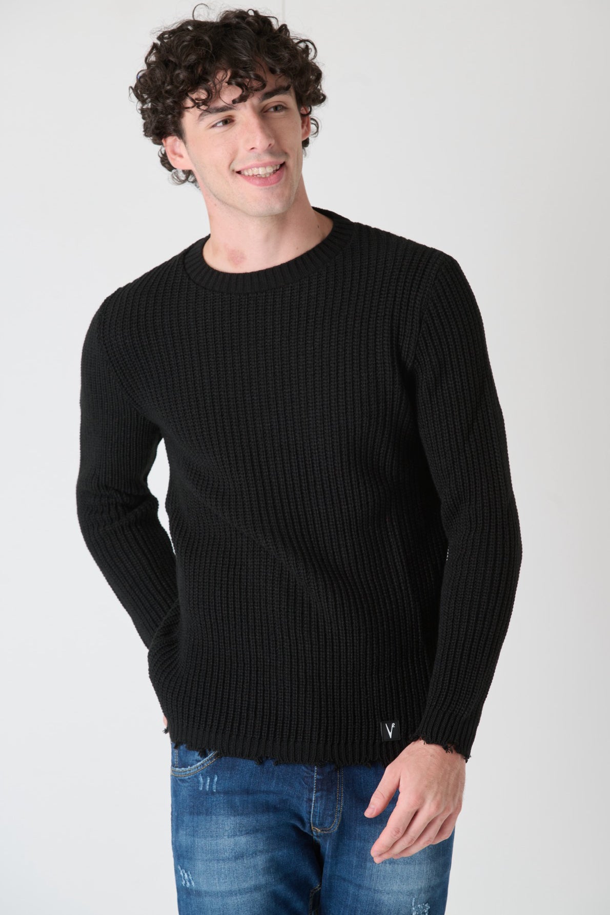 Maglione Girocollo con Strappi Nero