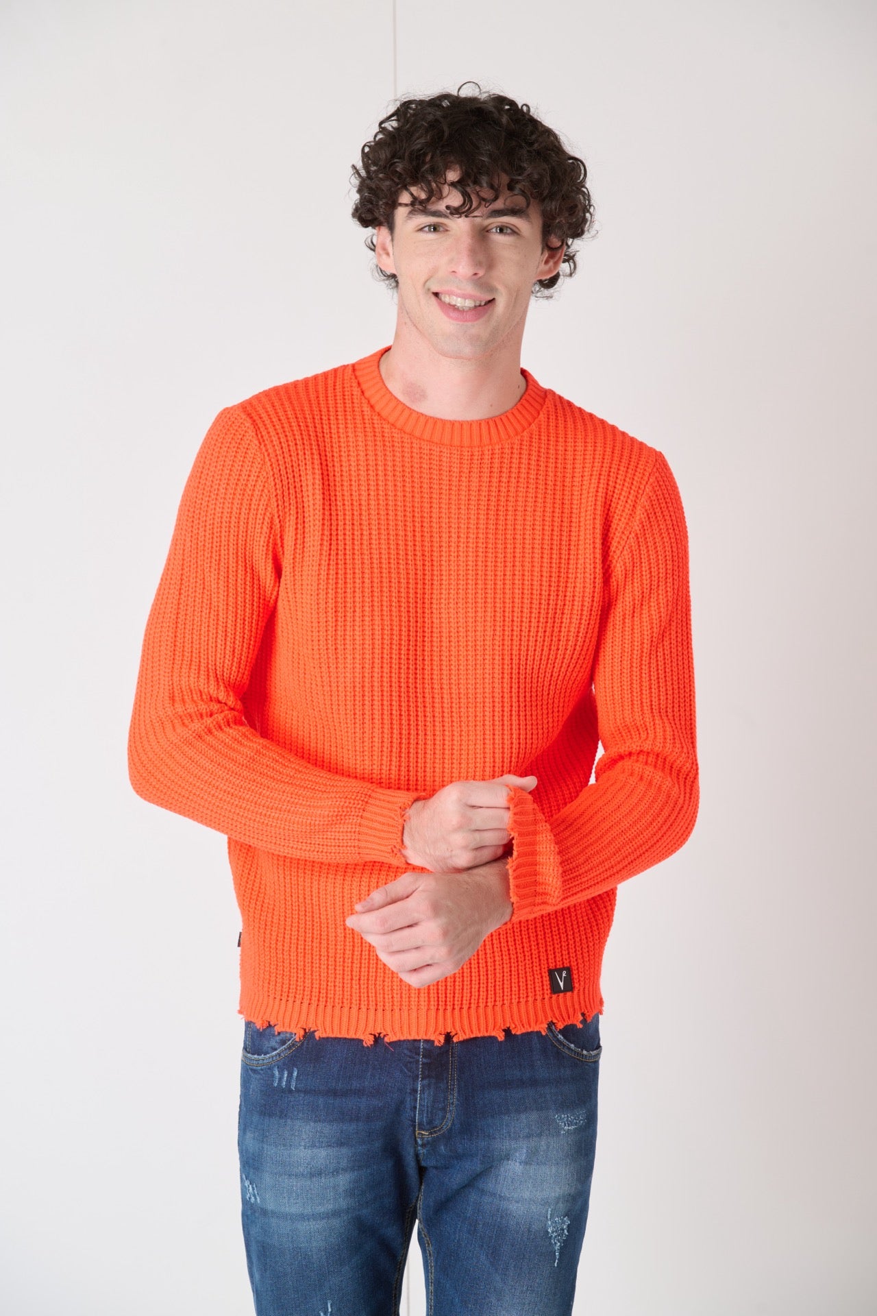 Maglione Girocollo con Strappi Arancio Fluo