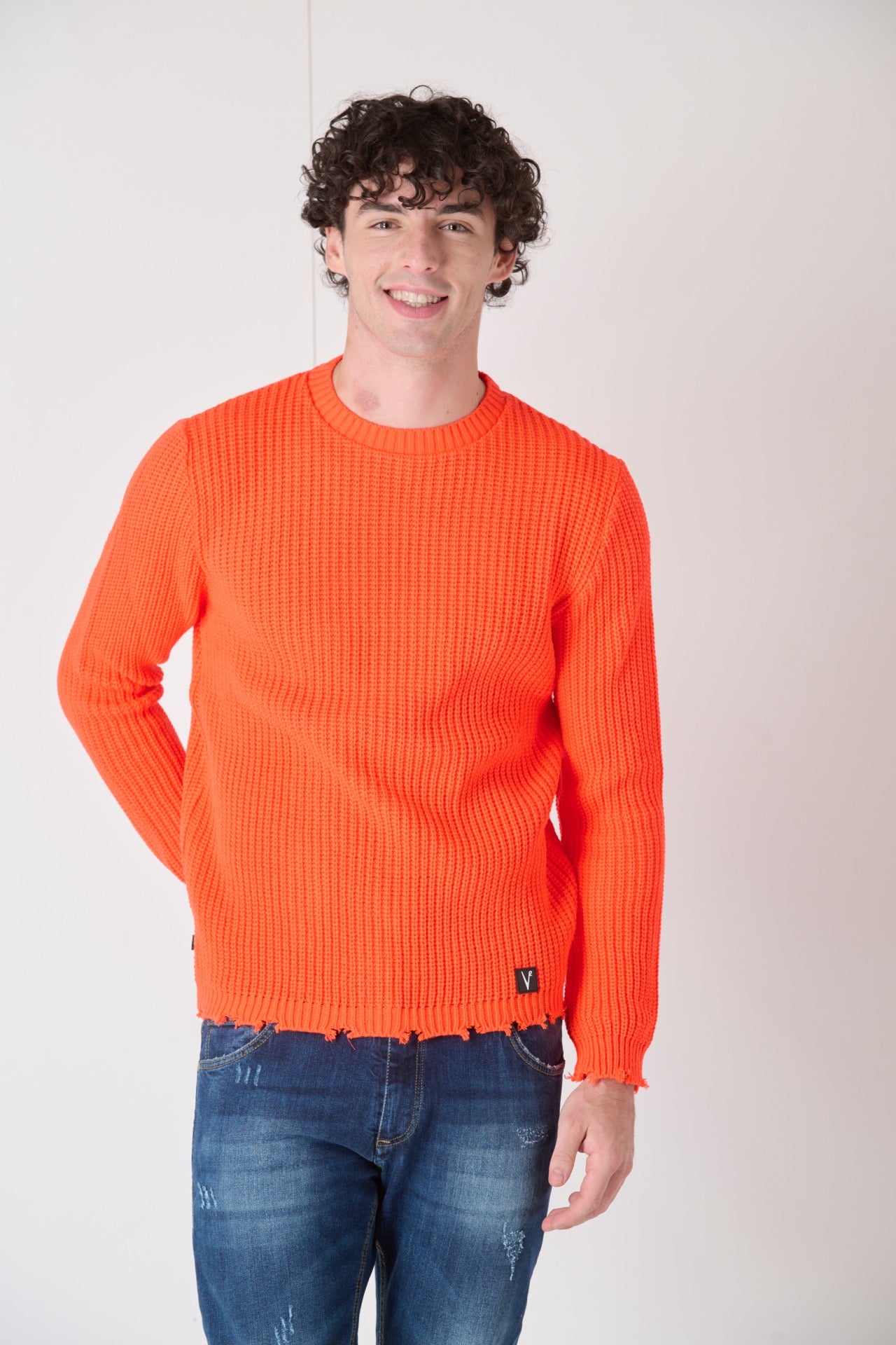 Maglione Girocollo con Strappi Arancio Fluo