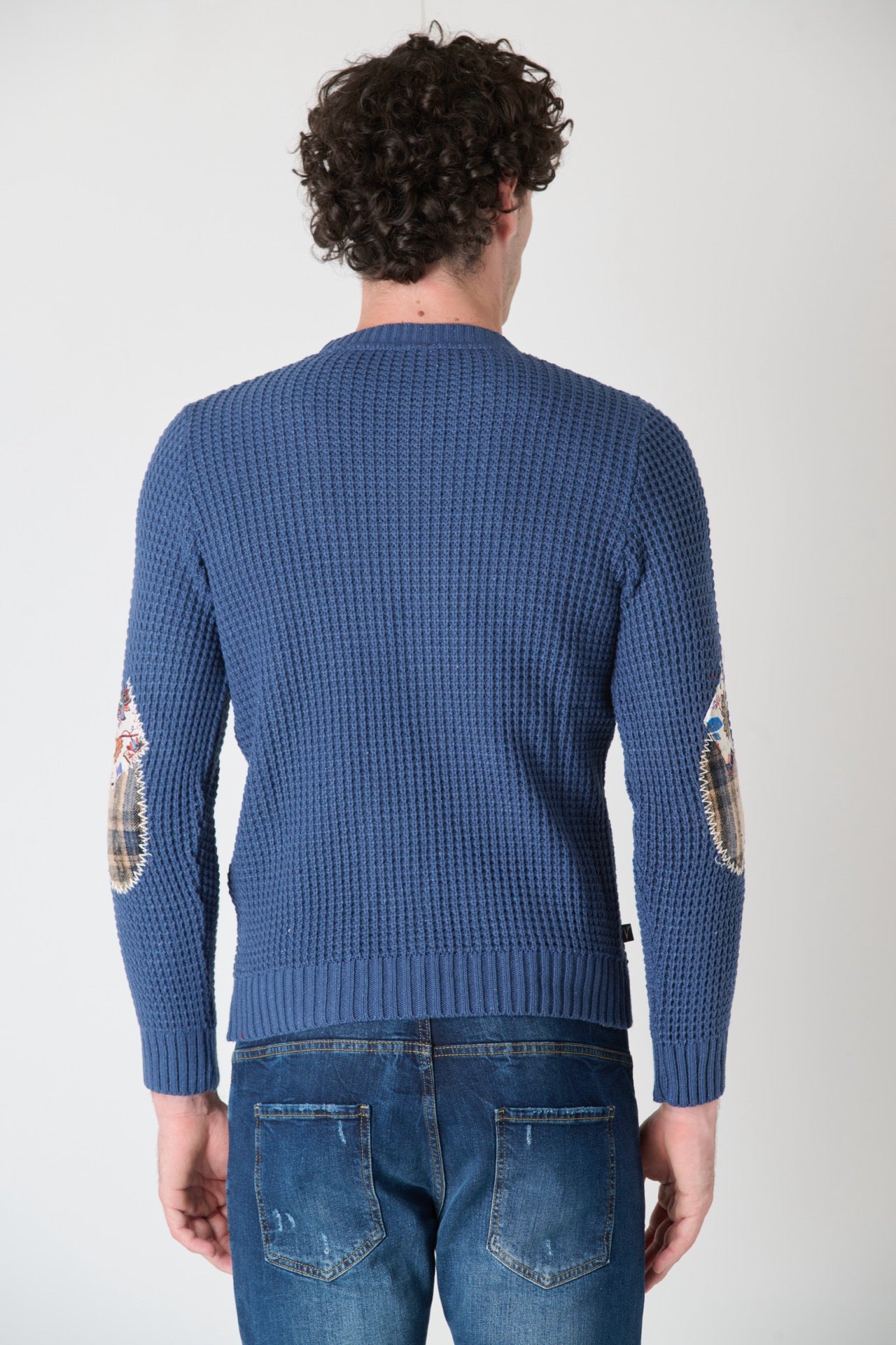 Maglione Girocollo Perlato Jeans con Toppe Ricamate in Tessuto V2