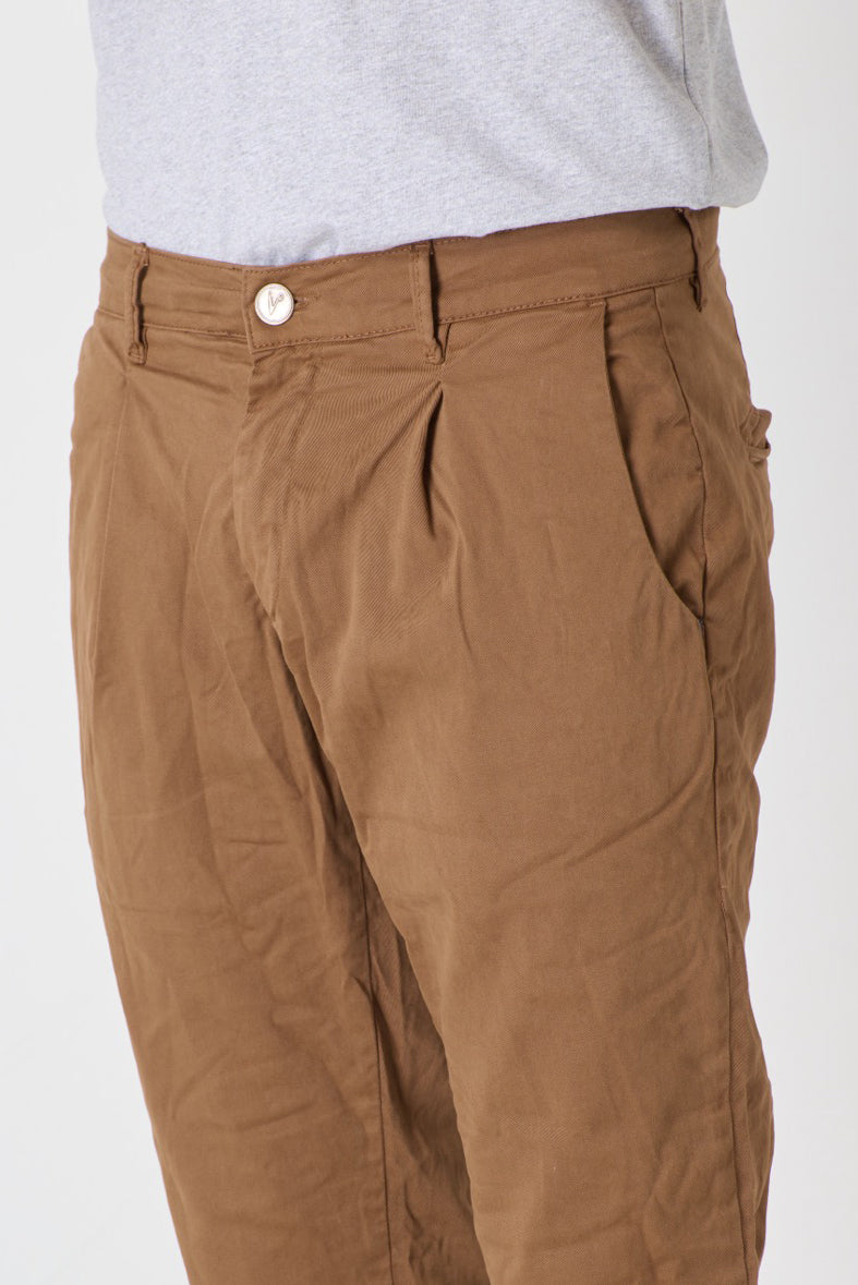 ROME - Cotton chino with pleats Camel