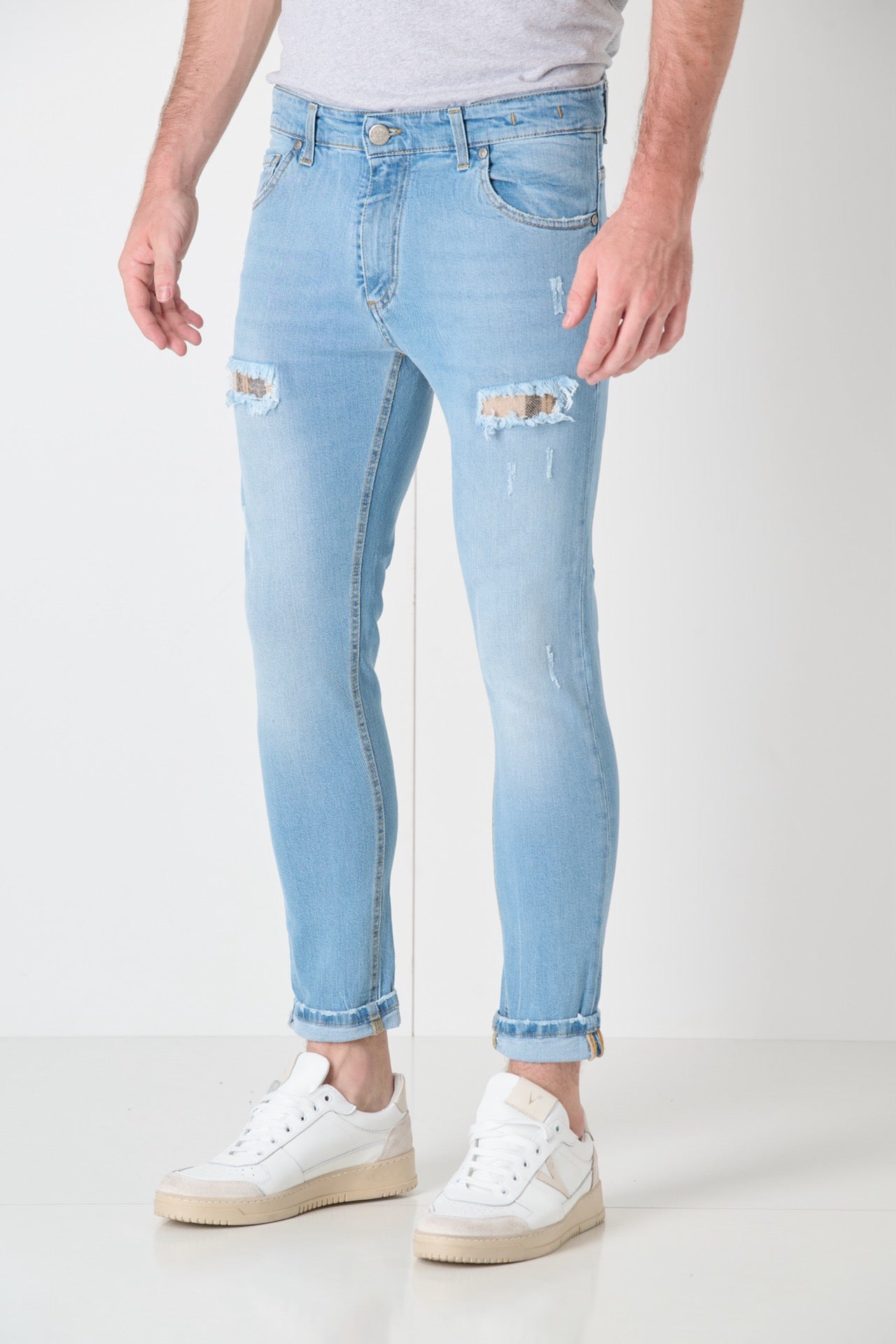 LONDON - Slim Fit Jeans - Light Blue with Double Front Patch and Fabric Pocket V2