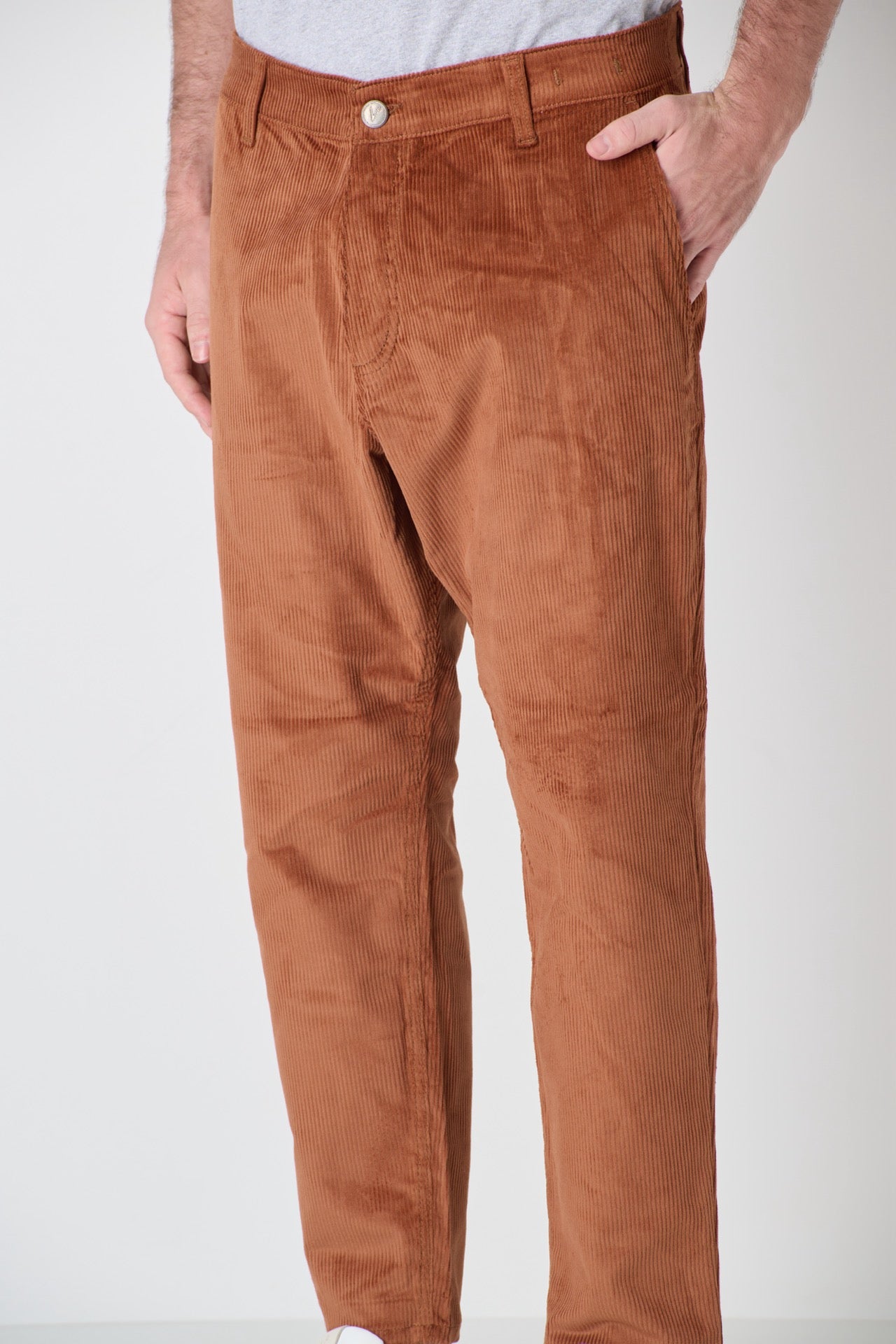 VIENNA - Coccio Velvet Chino with Pence