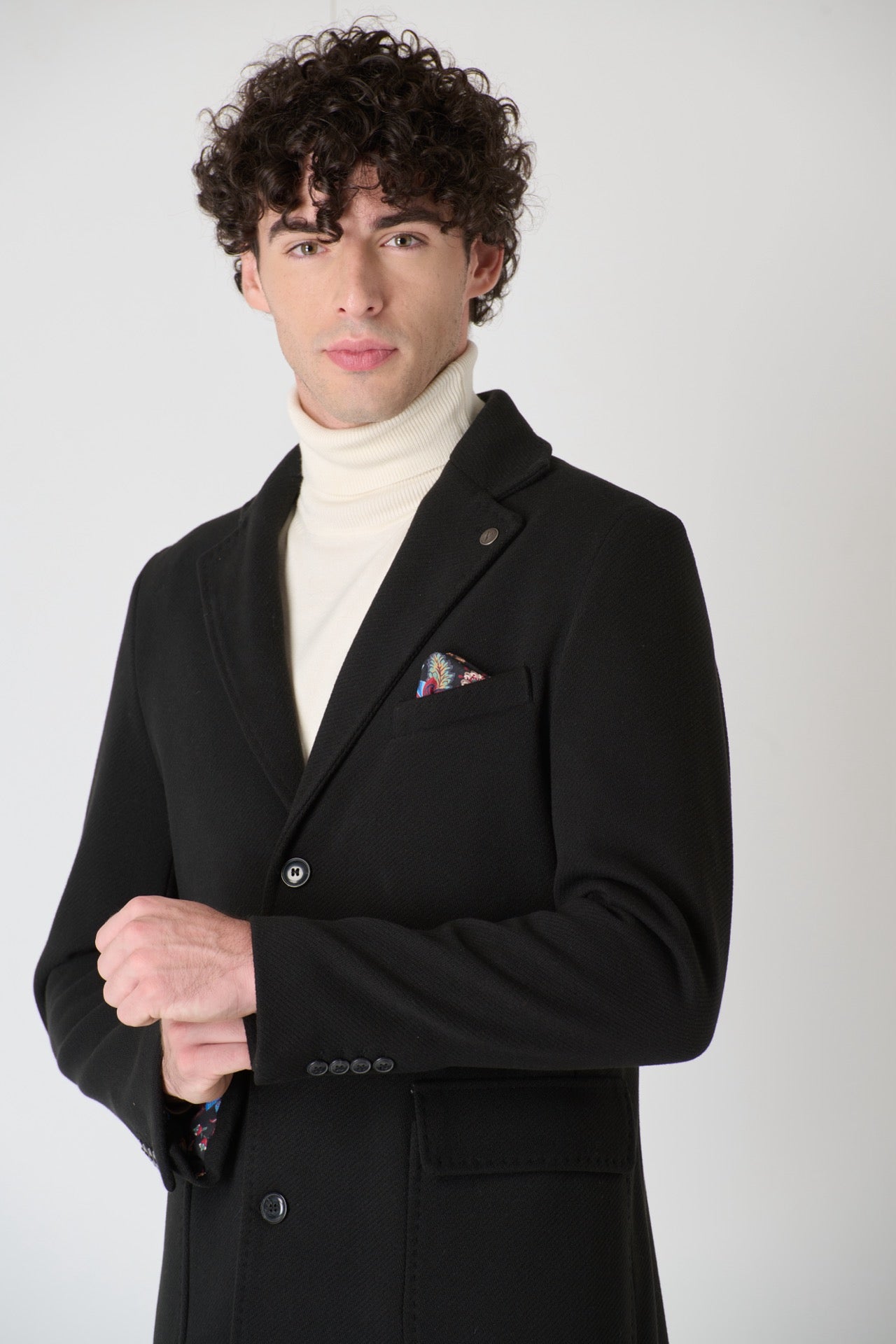 Cappotto Sartoriale Monopetto Nero con fodera e pochette in Tessuto V2