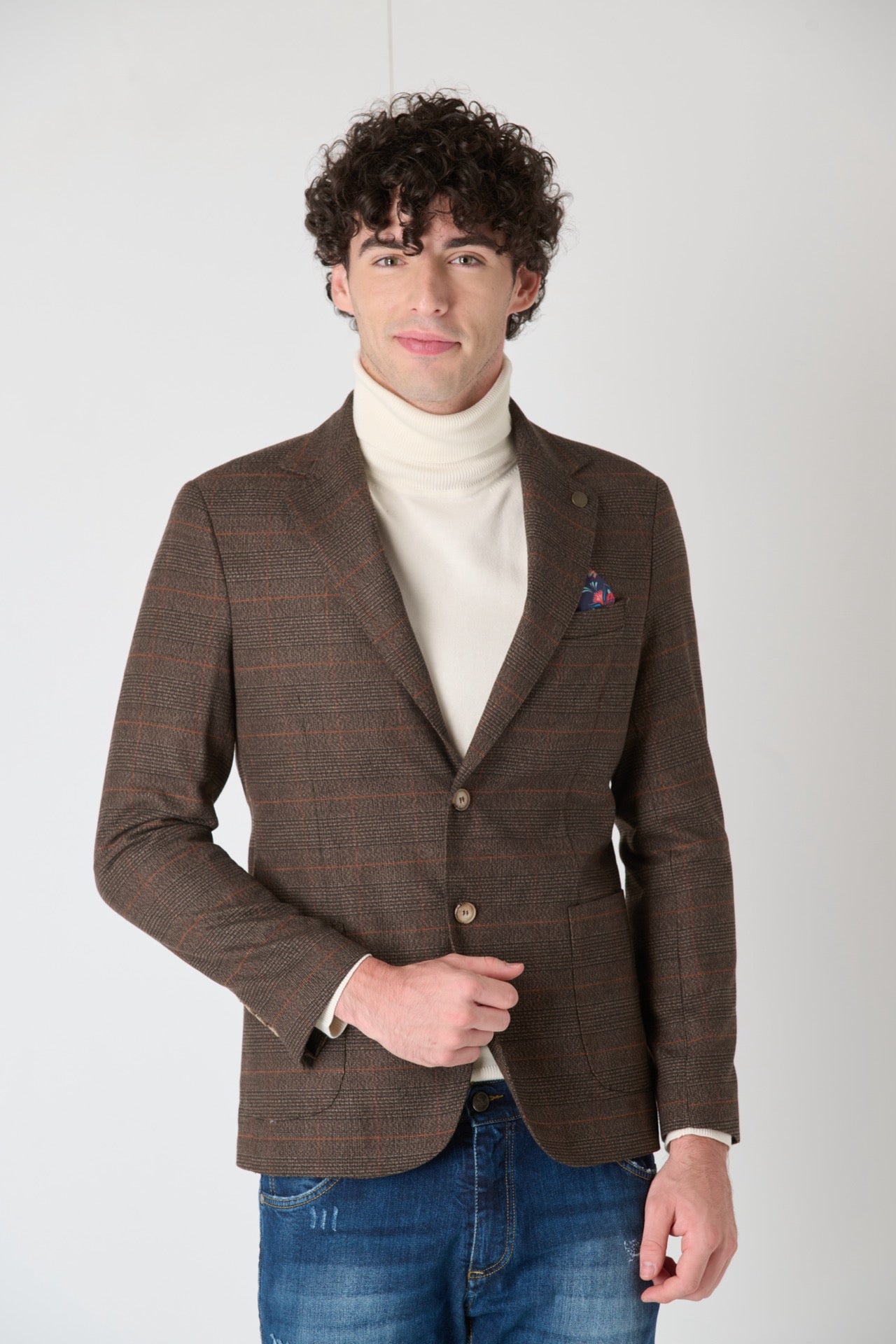 Tailored single-breasted jacket in Moro Prince of Wales wool with V2 fabric pocket square