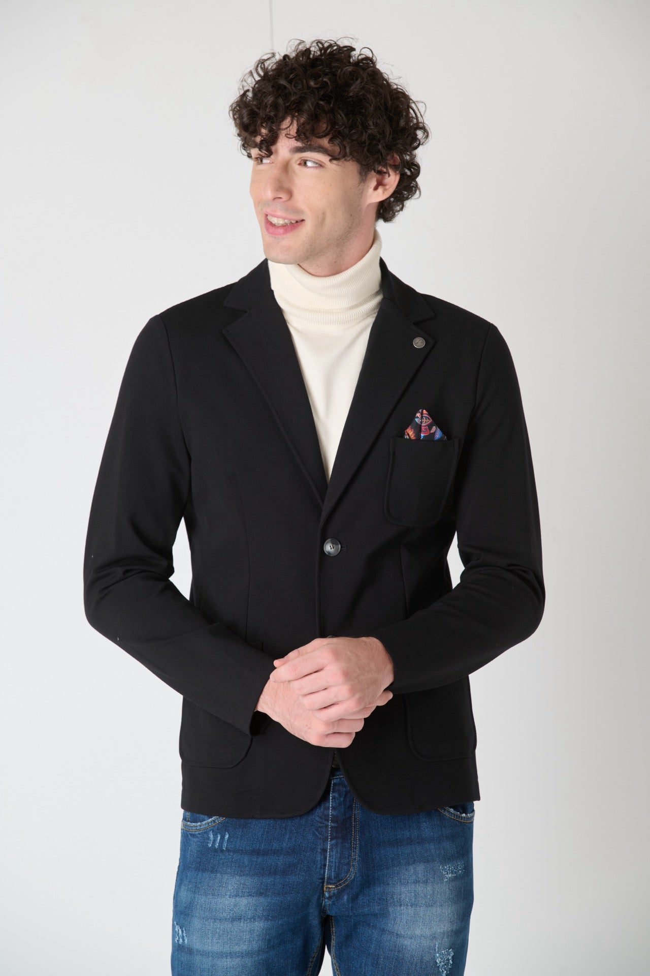 Tailored single-breasted jacket in Moro Prince of Wales wool with V2 fabric pocket square