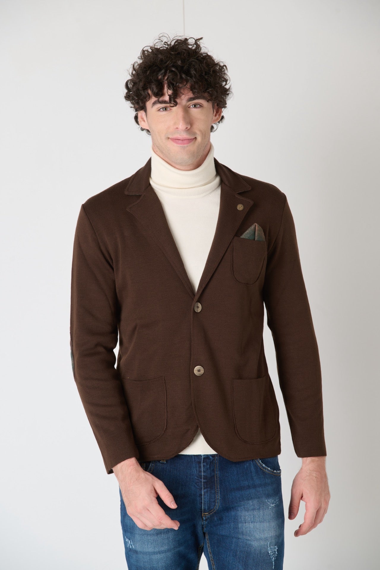 Single-breasted plain knit jacket with patches, inner collar and pocket square in V2 Moro fabric