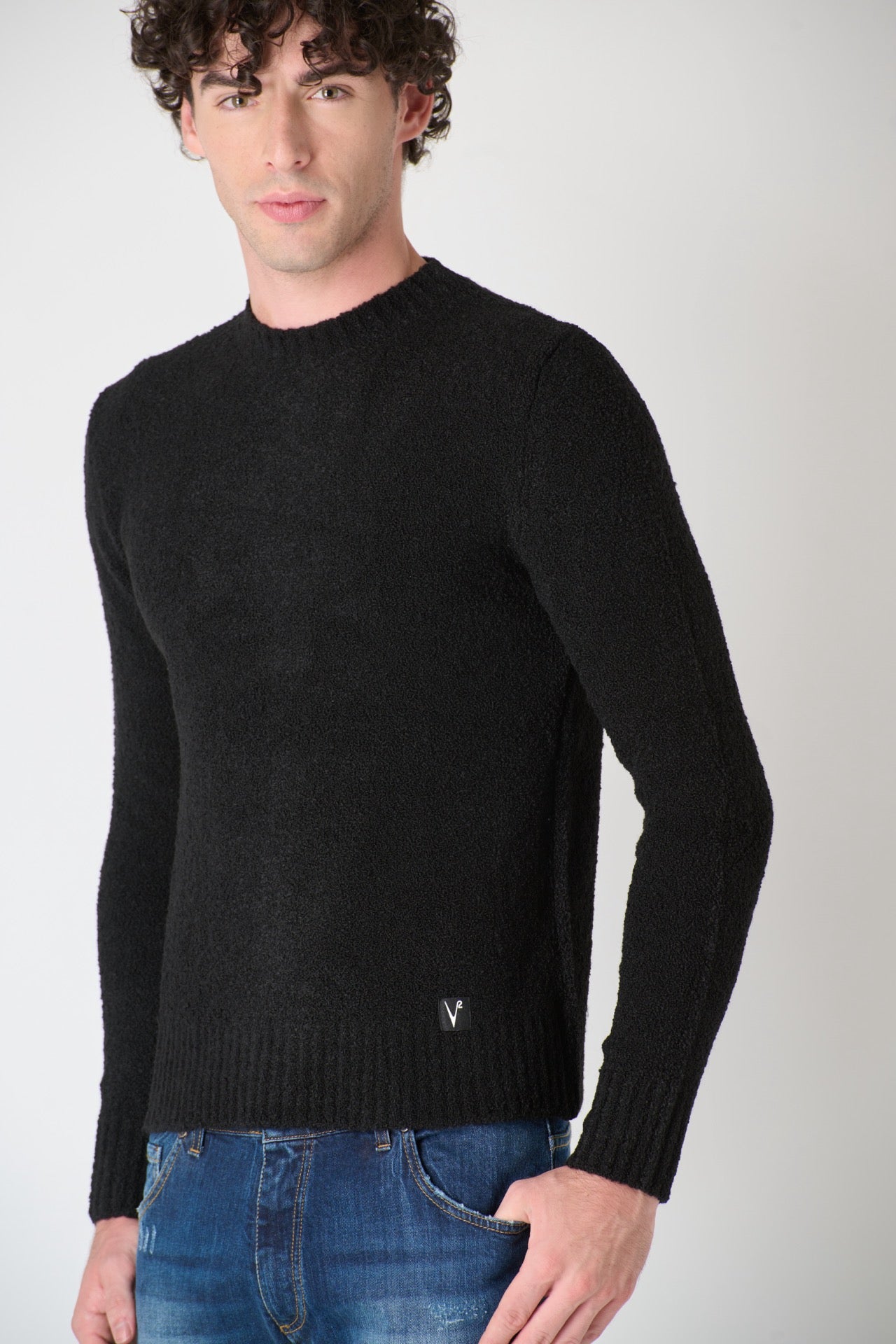 Extra-soft yarn crewneck sweater Black