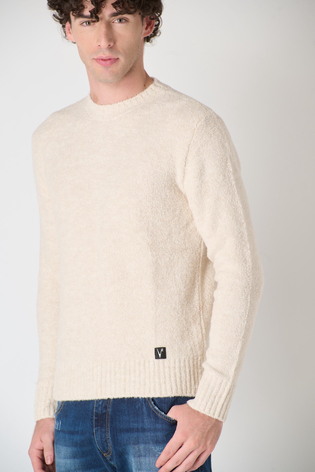 Extra-soft Cream yarn crewneck sweater