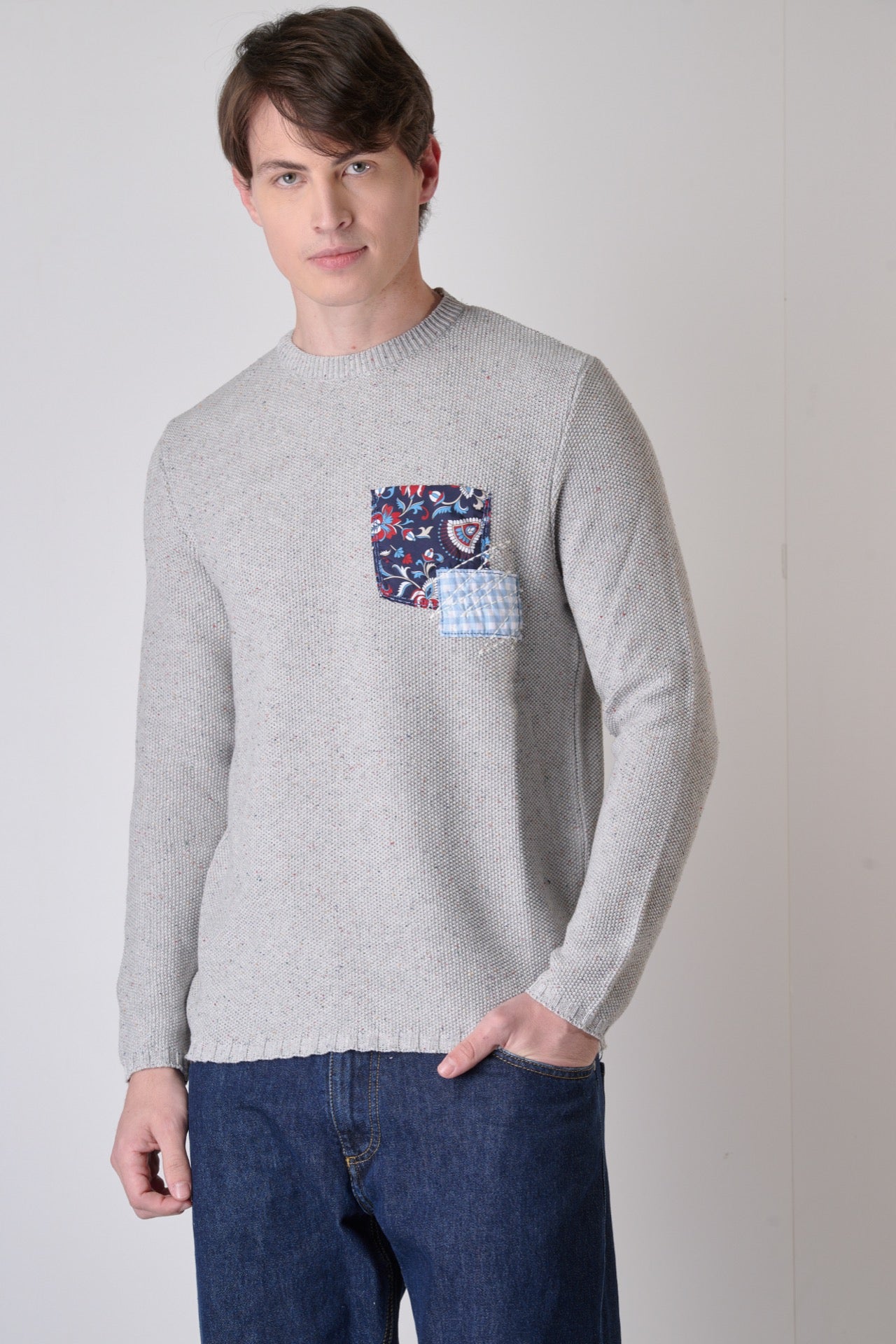 Gray 3D buttoned sweater with embroidered patch pocket in V2 fabric