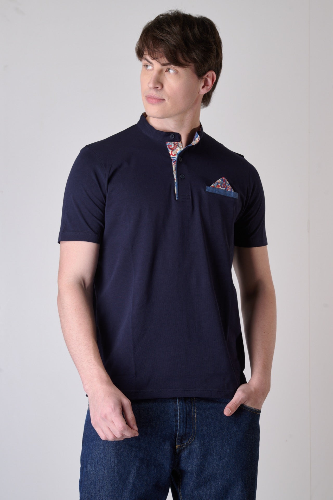 Blue polo shirt with inner collar and pochette in V2 fabric