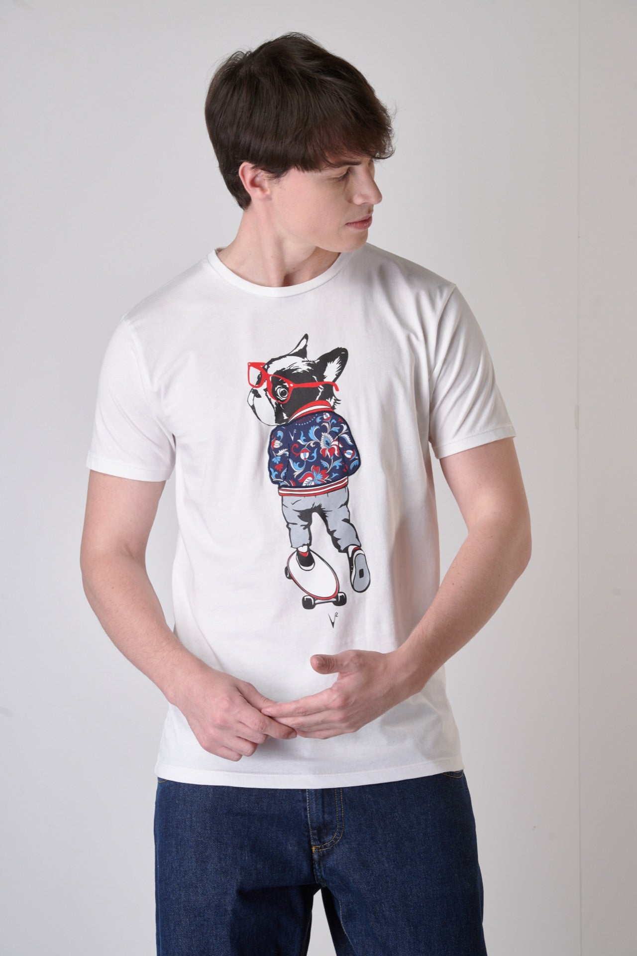 White T-Shirt with Bulldog print and embroidered V2 fabric insert