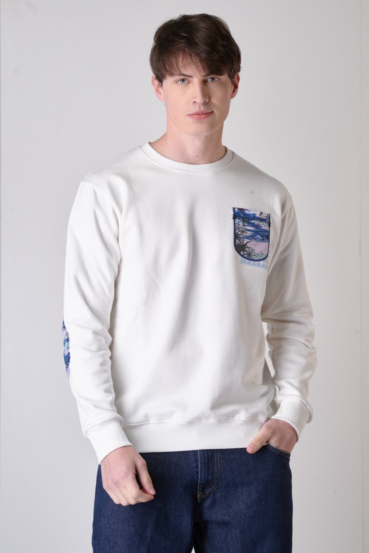 Crew-neck Cream Sweatshirt with Pocket and Patches in V2 fabric