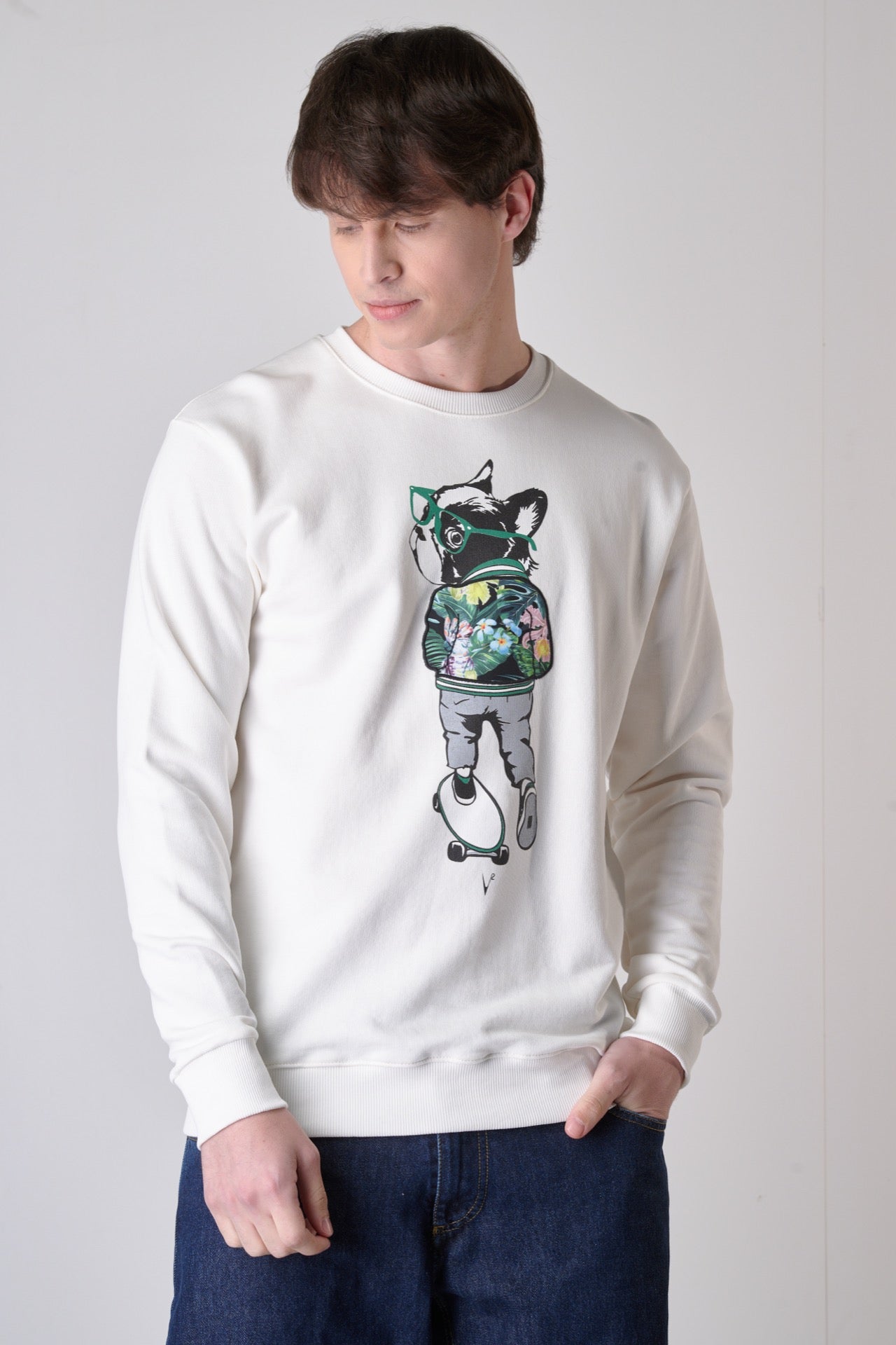 Cream crew-neck sweatshirt with Bulldog print and V2 Jungle Black fabric insert