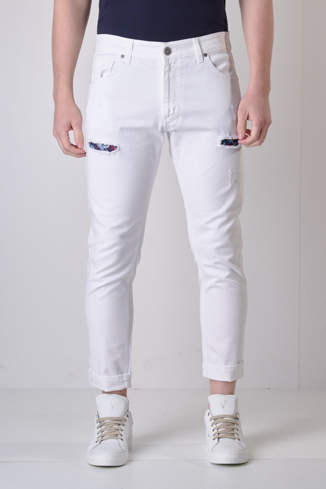 LONDON - Slim Fit Jeans - White with double front patch and V2 fabric pocket