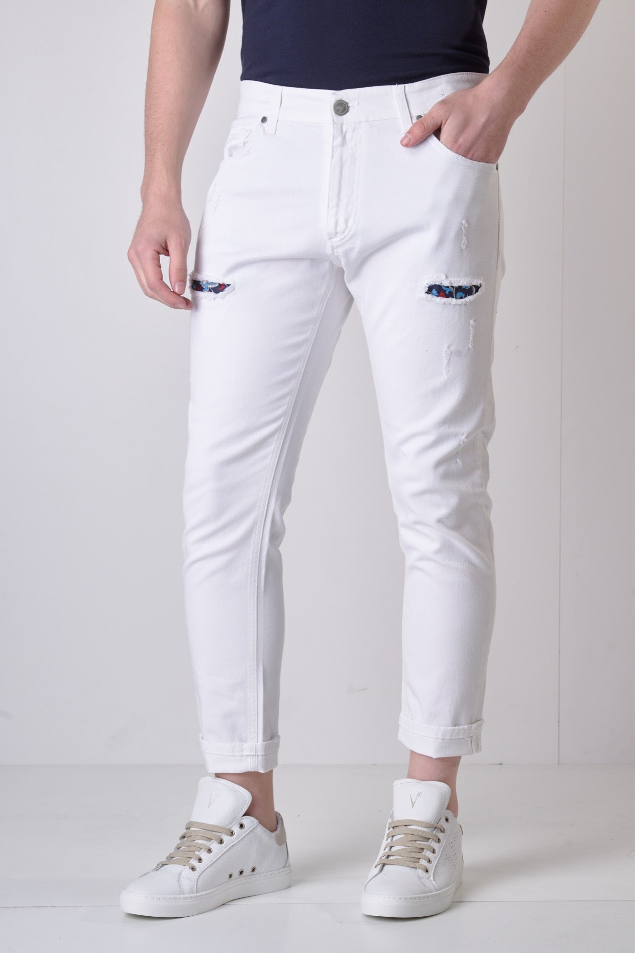 LONDON - Slim Fit Jeans - White with double front patch and V2 fabric pocket