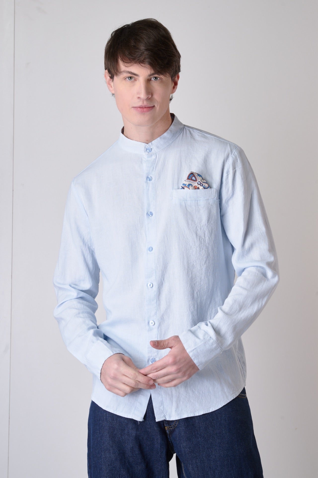 Camicia Sartoriale Coreana in Lino Azzurro con Pochette, interni e Polsini in tessuto V2