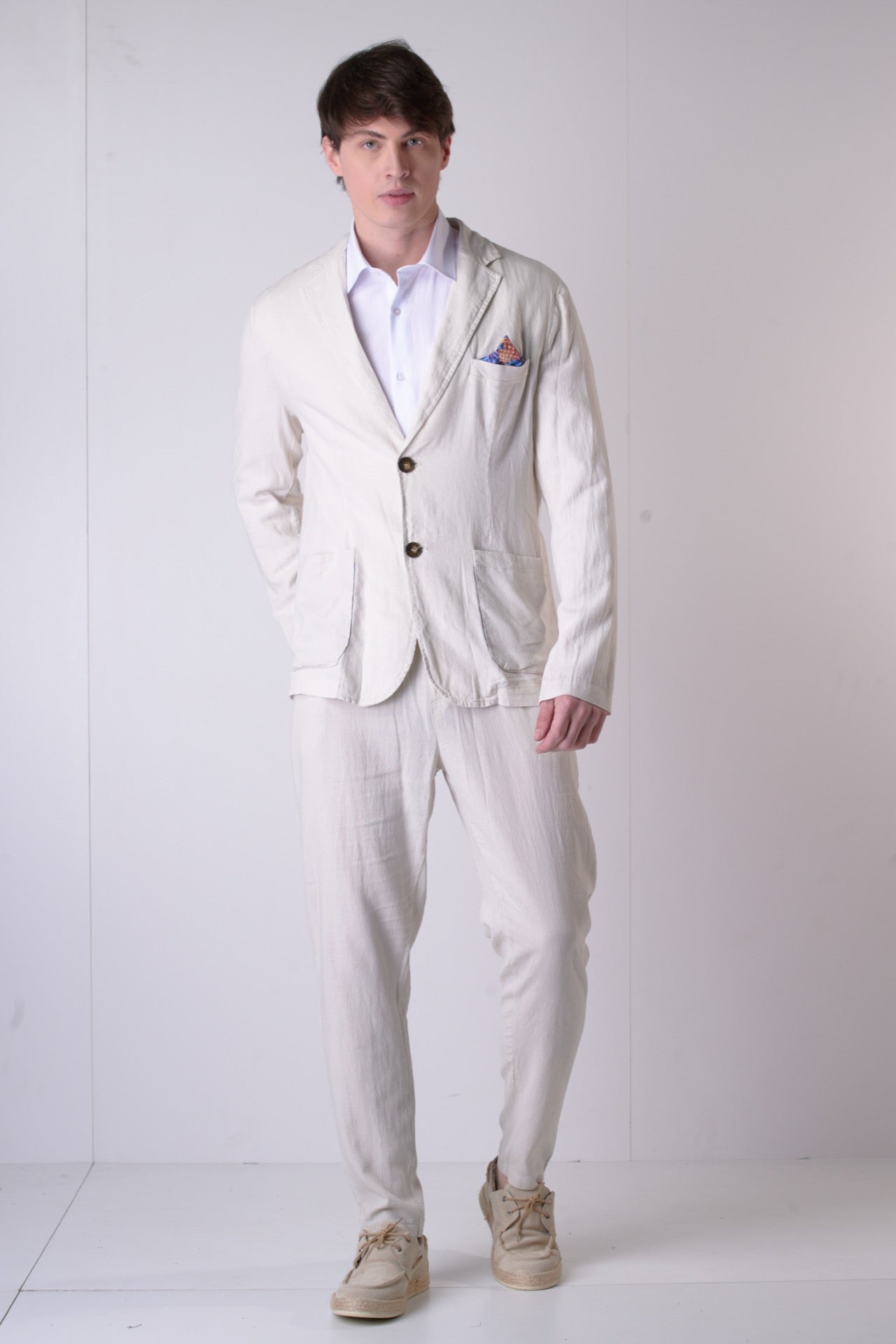 Tailored trousers in Sabbia linen with elastic and interior in V2 fabric