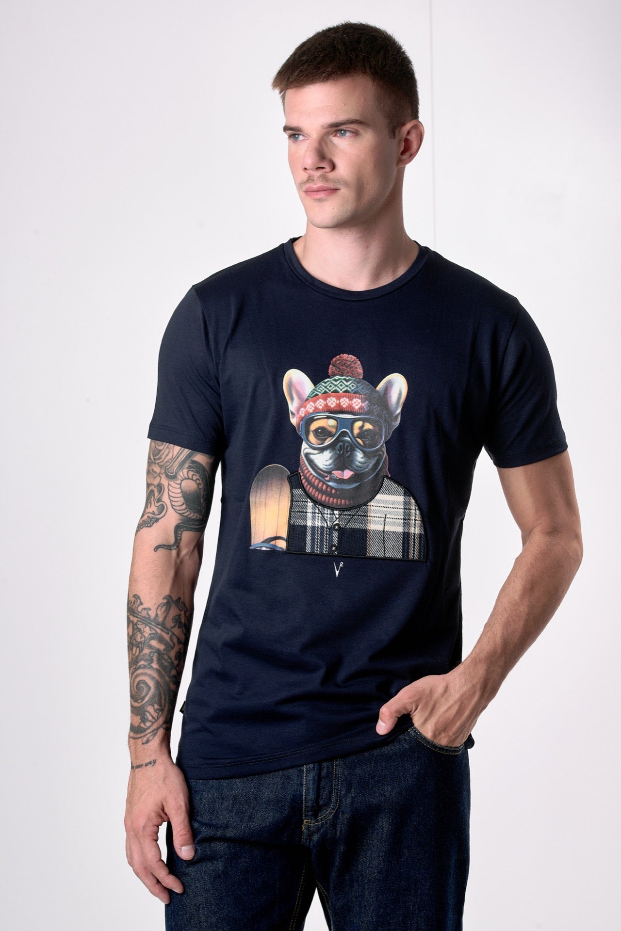T-Shirt Blu con stampa Bulldog e ricamo in tessuto V2