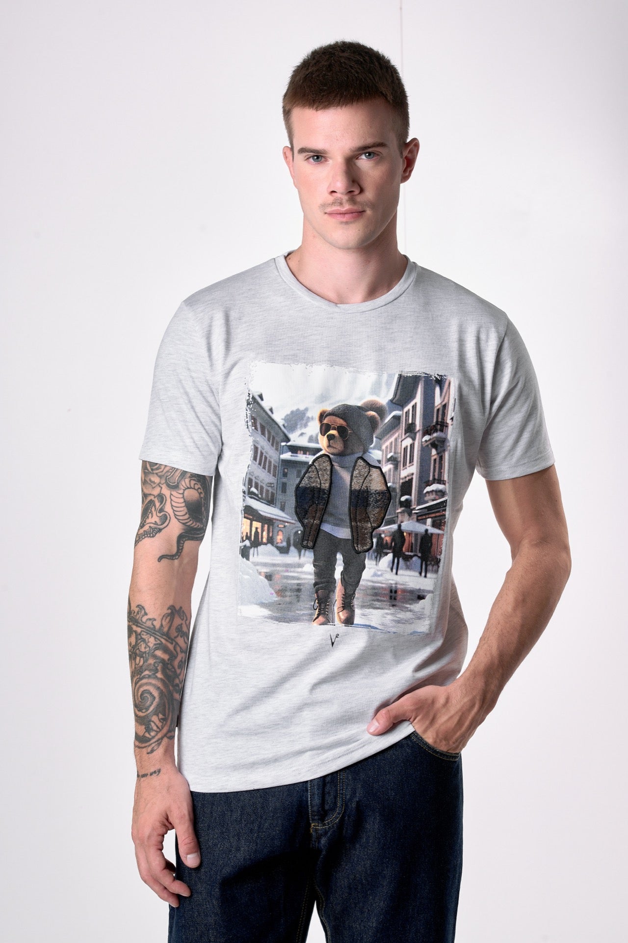 T-Shirt Grigia con stampa Teddy e ricamo in tessuto V2