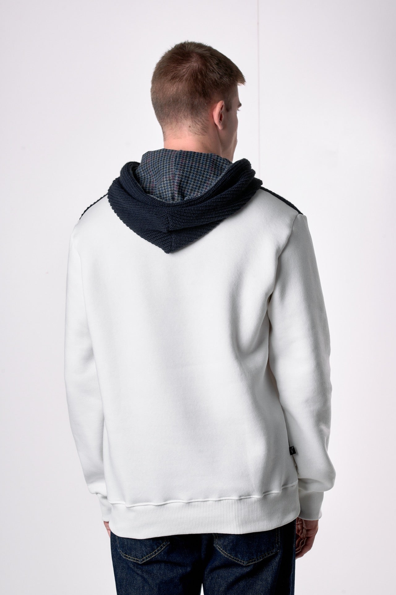 Felpa Cappuccio Panna con intarsio in maglieria e dettagli in tessuto V2