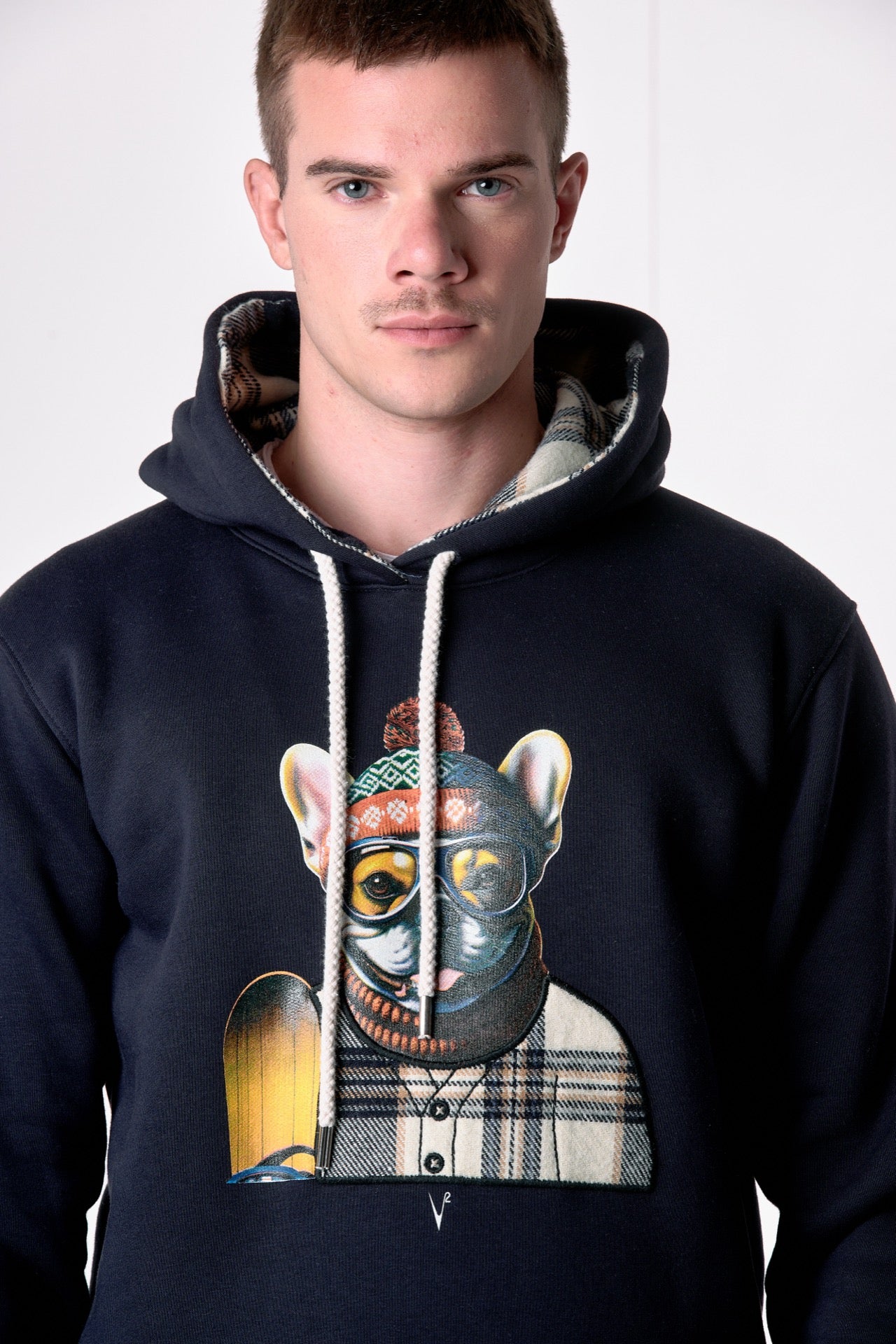 Felpa Cappuccio Blu con stampa Bulldog e ricamo in tessuto V2