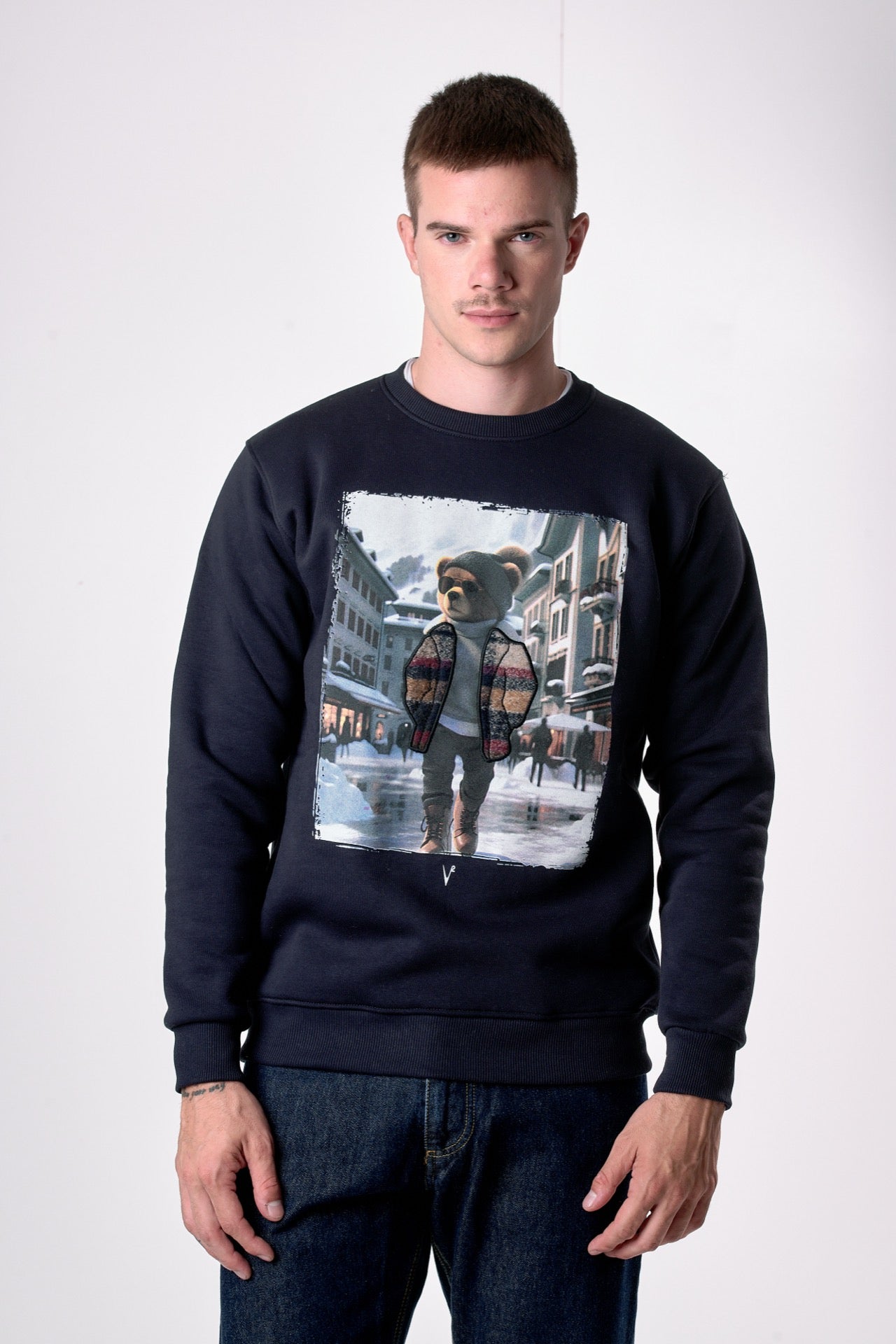 Felpa Girocollo Blu con stampa Teddy e ricamo in tessuto V2