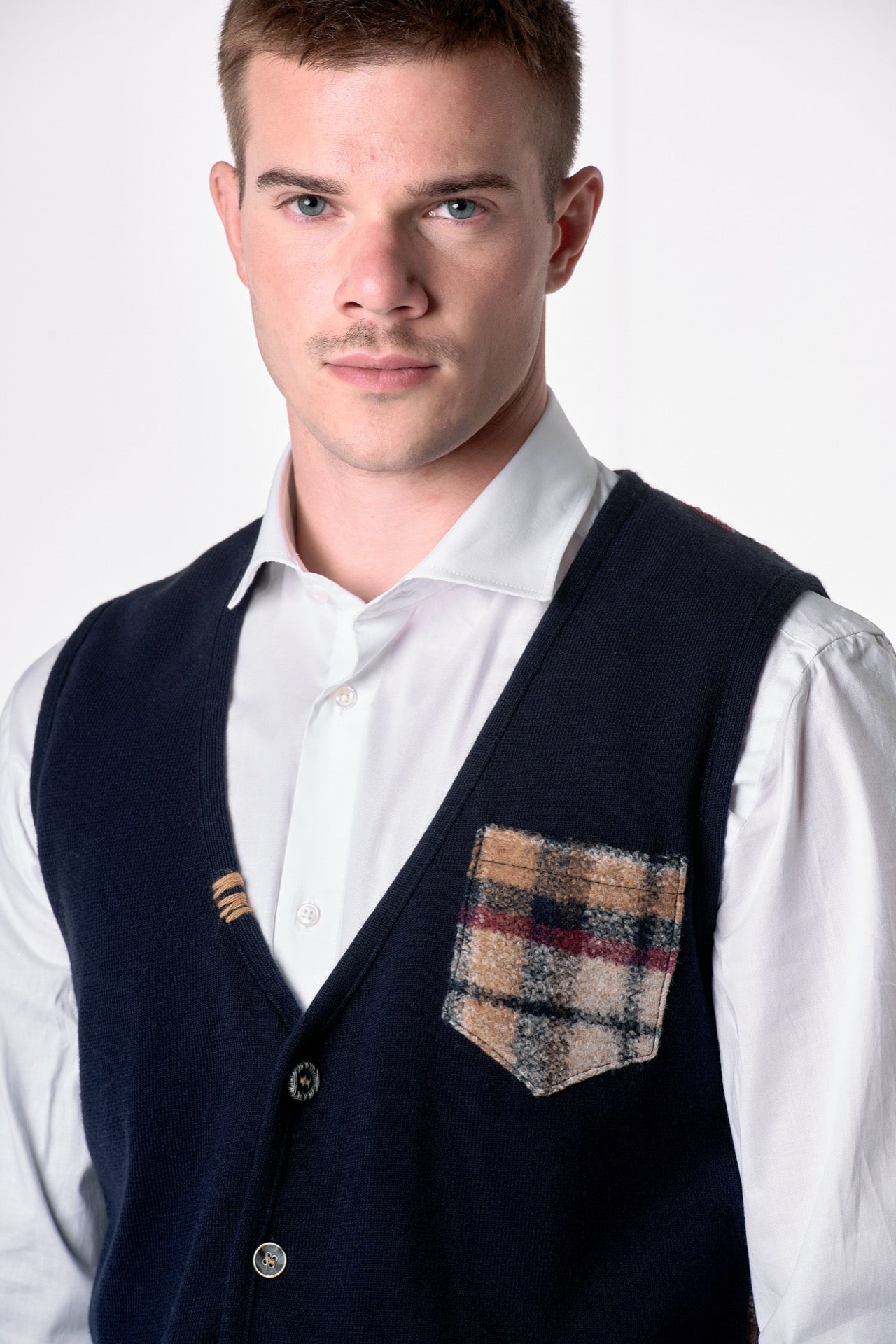 Gilet monopetto Blu con retro e taschino in tessuto V2