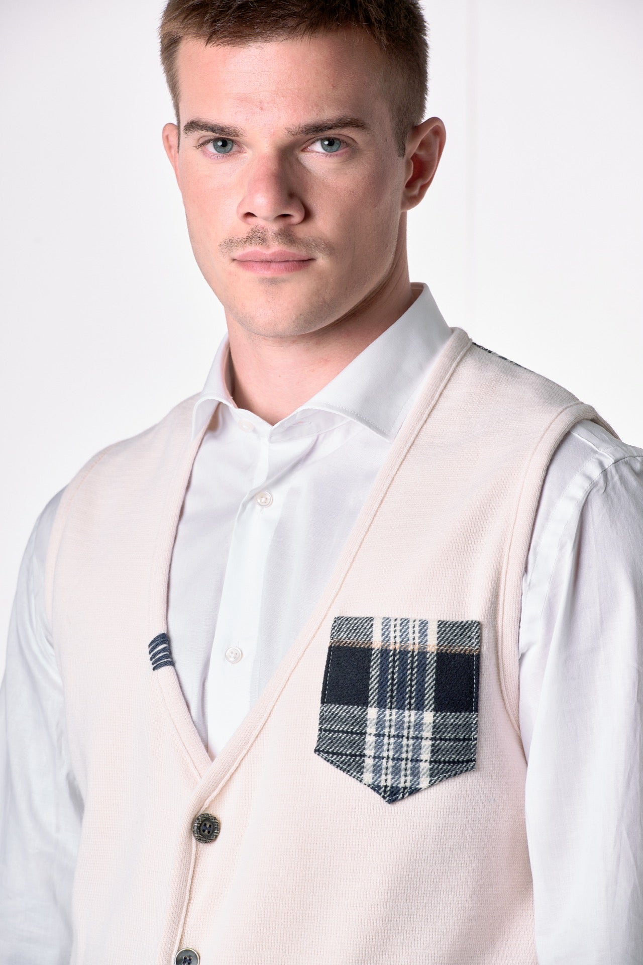 Gilet monopetto Burro con retro e taschino in tessuto V2