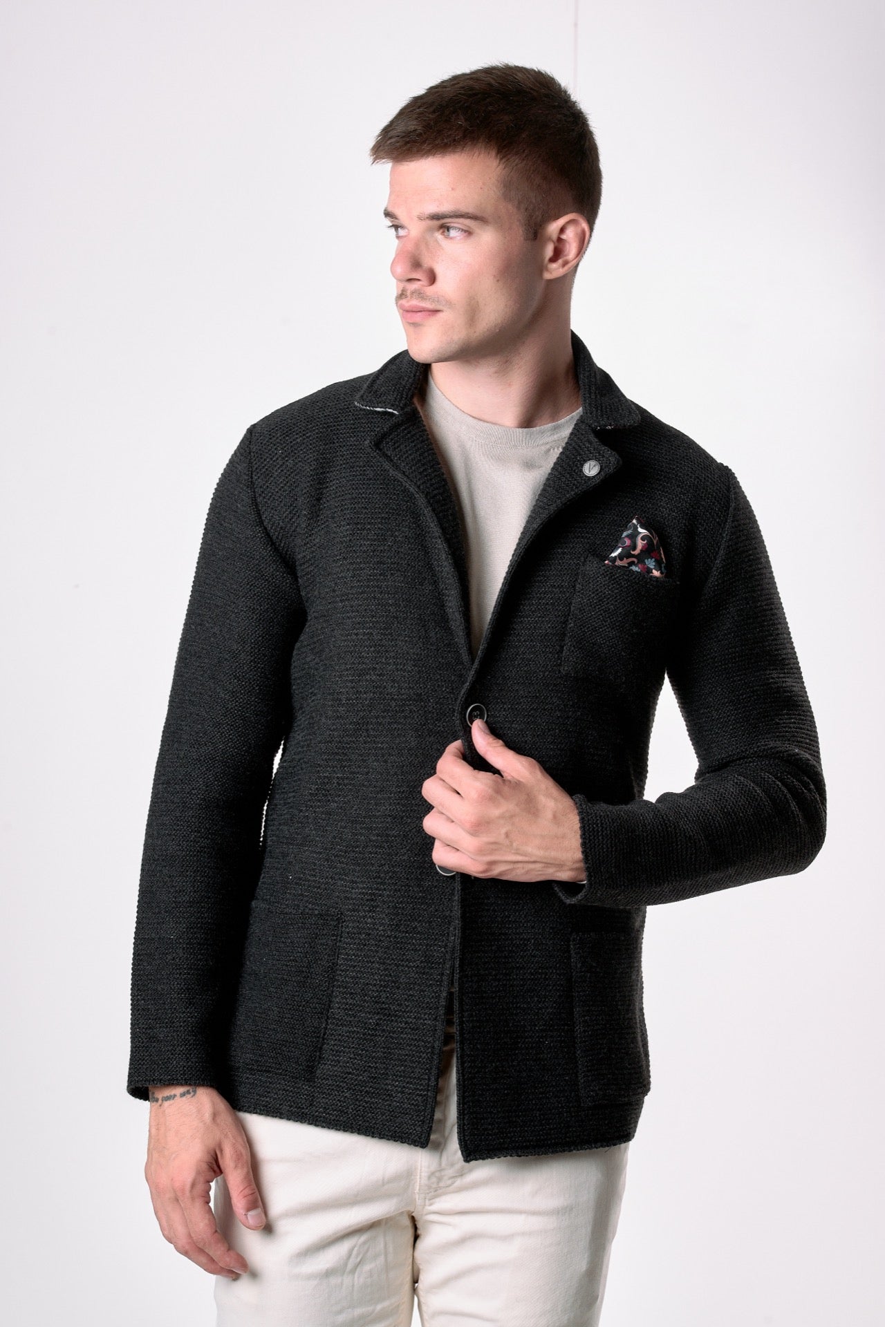 Giacca Monopetto Links Grigio Antracite con interno collo e pochette in tessuto V2