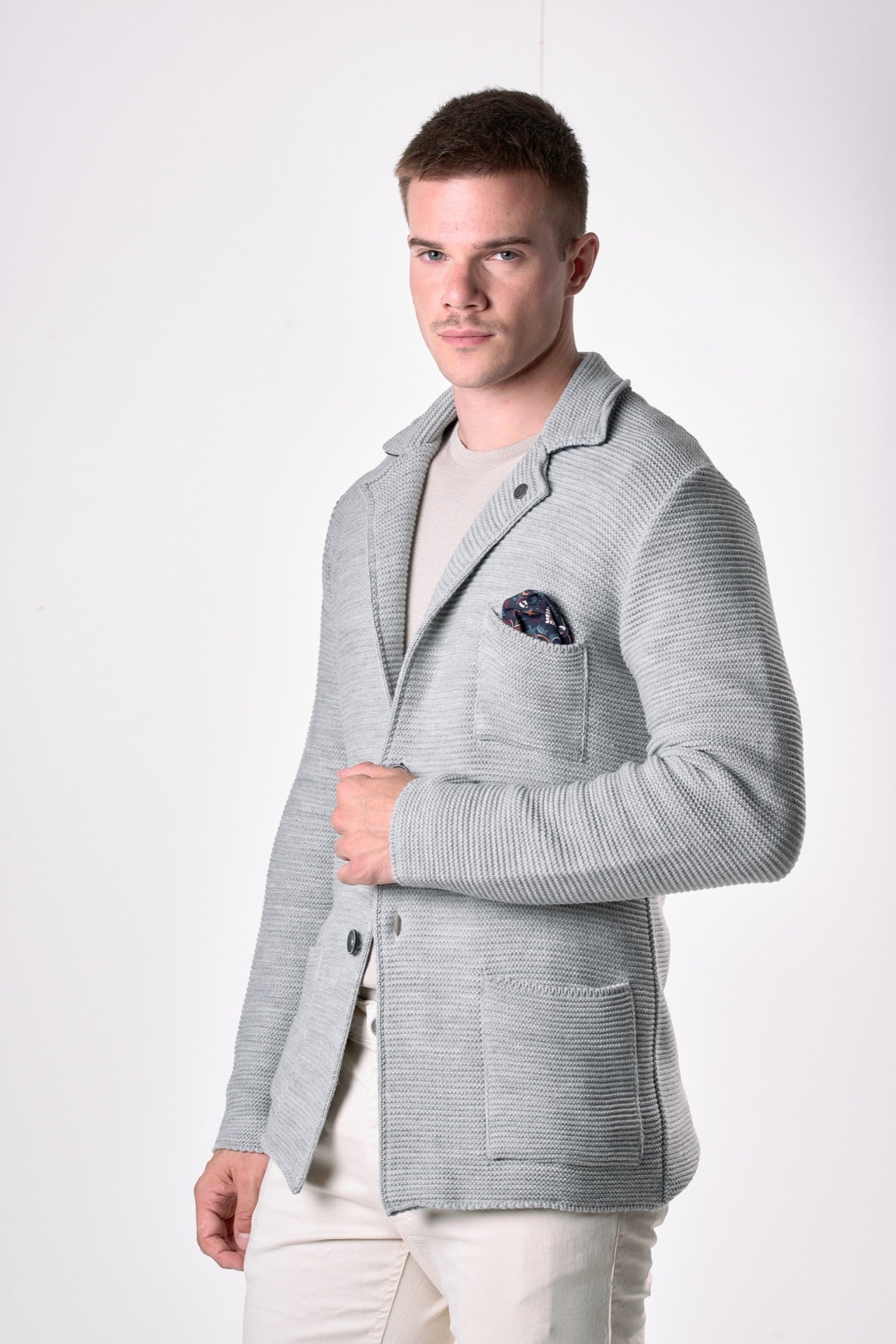 Giacca Monopetto Links Grigio Perla con interno collo e pochette in tessuto V2