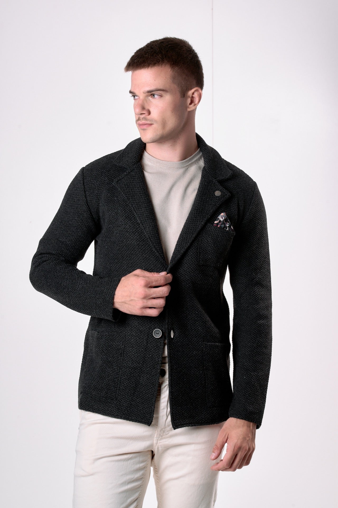 Giacca Monopetto Occhio di Pernice Grigio Antracite con pochette in tessuto V2