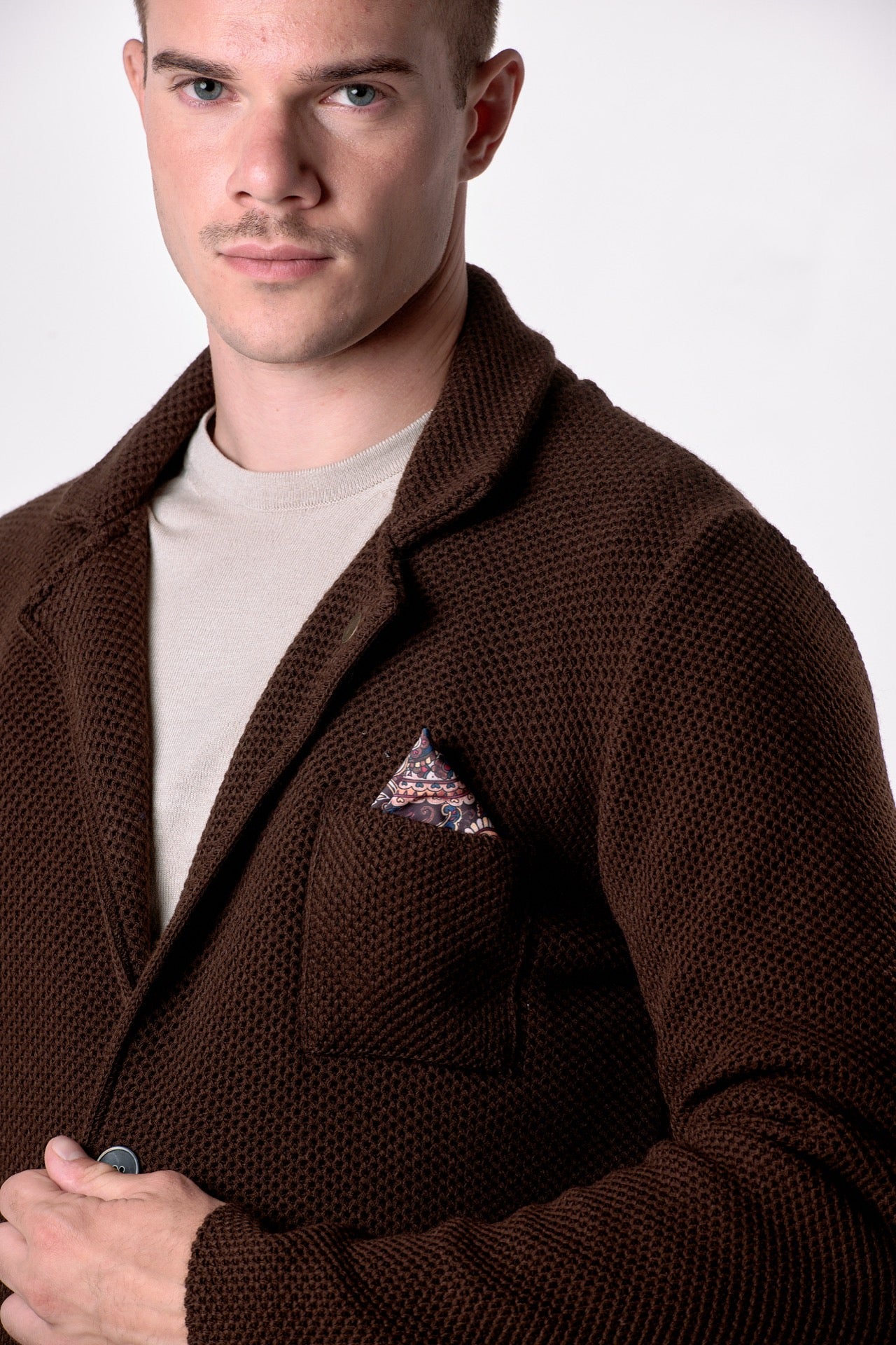 Giacca Monopetto Occhio di Pernice Moro con pochette in tessuto V2