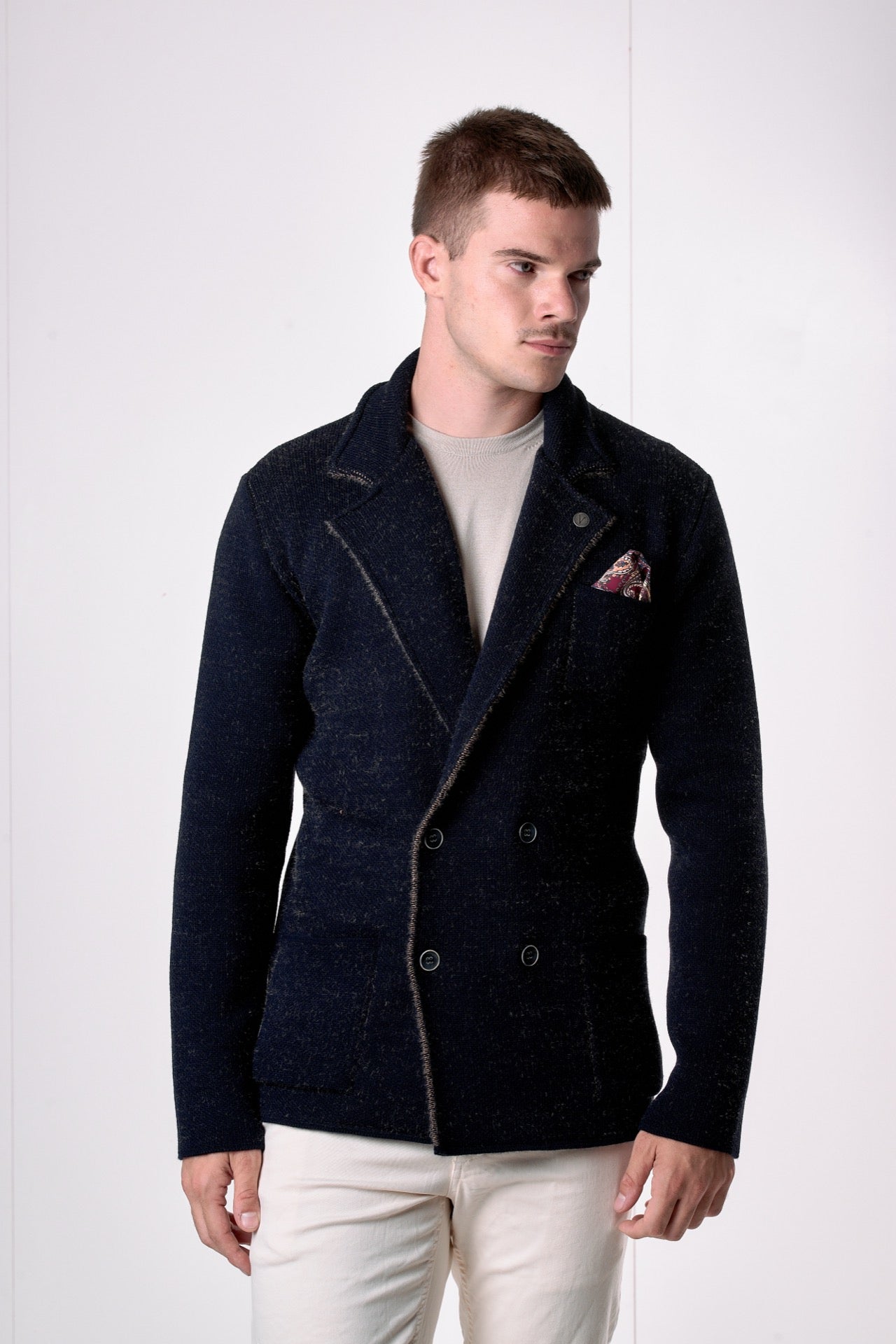 Giacca Doppiopetto in filato Soft Touch Blu con pochette in tessuto V2